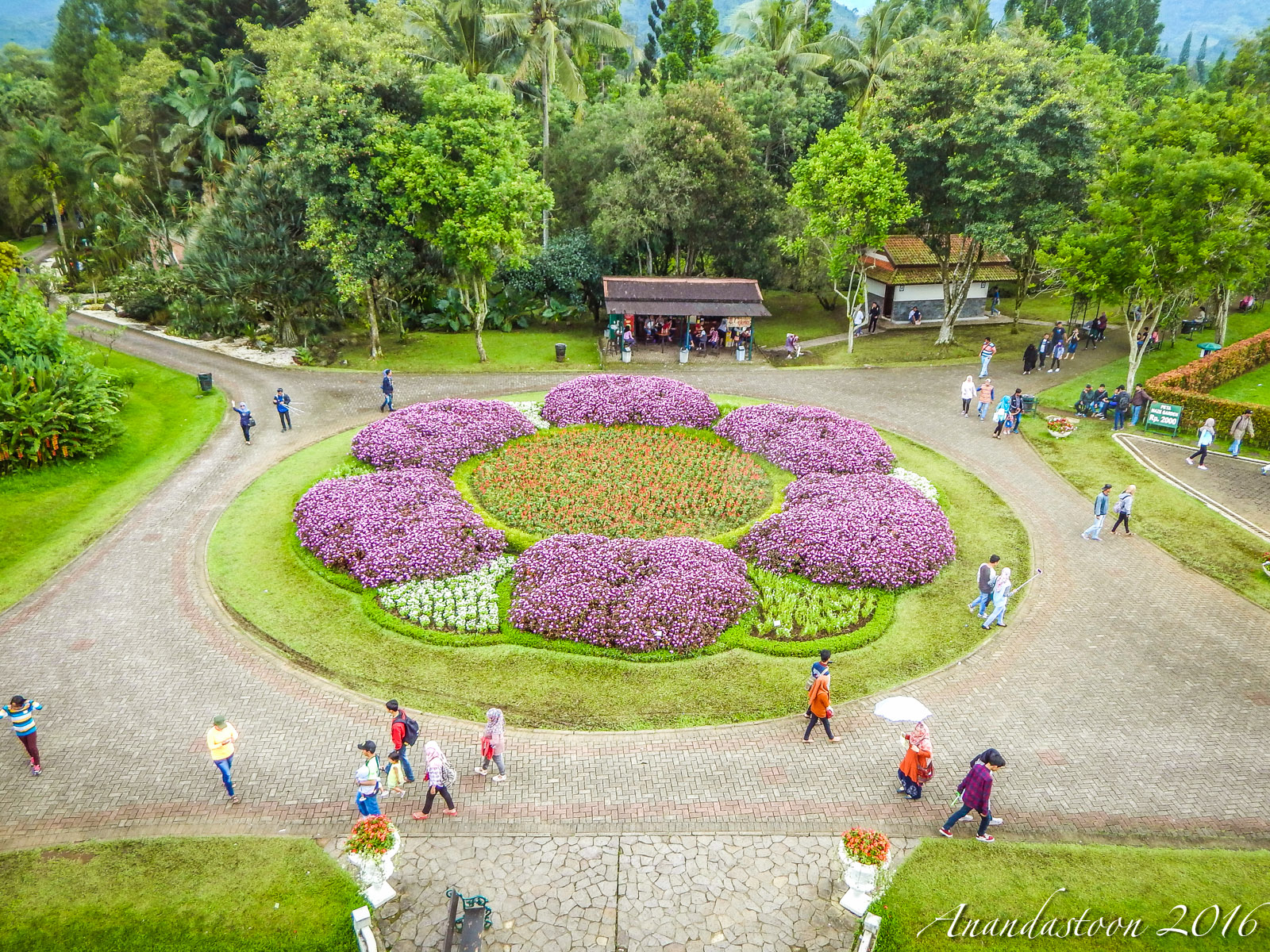 Taman Bunga Nusantara