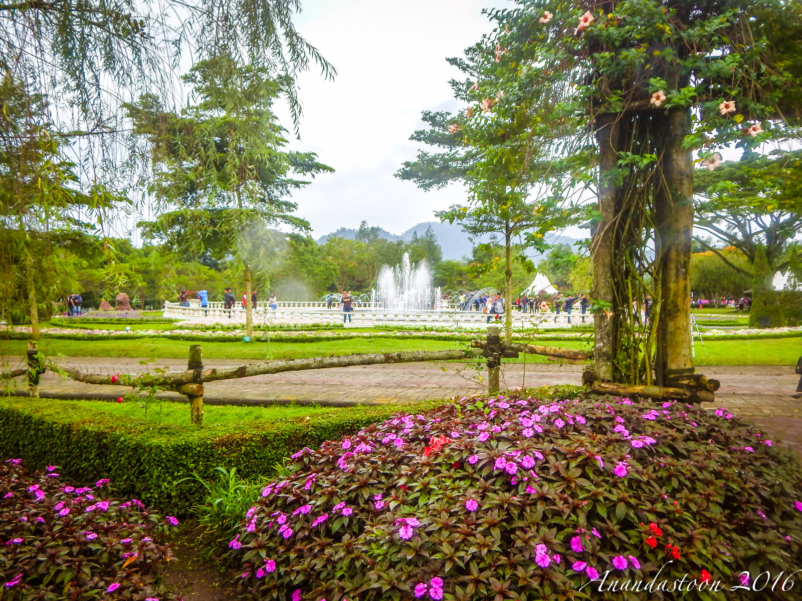 Taman Bunga Nusantara