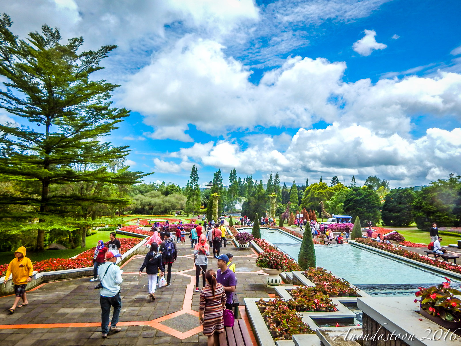 Taman Bunga Nusantara