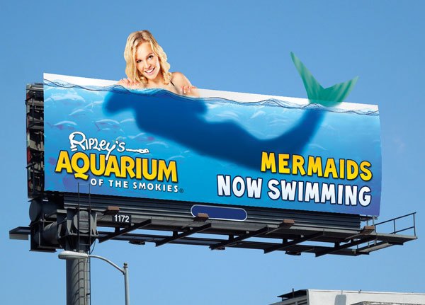 Iklan Billboard Kreatif