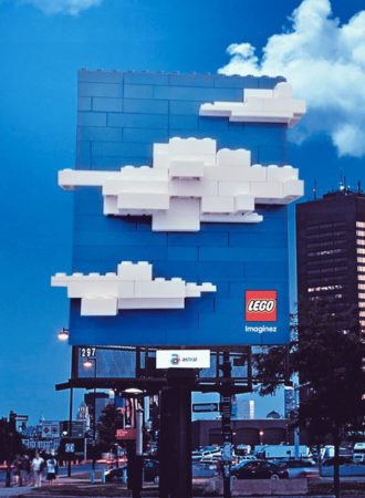 Iklan Billboard Kreatif
