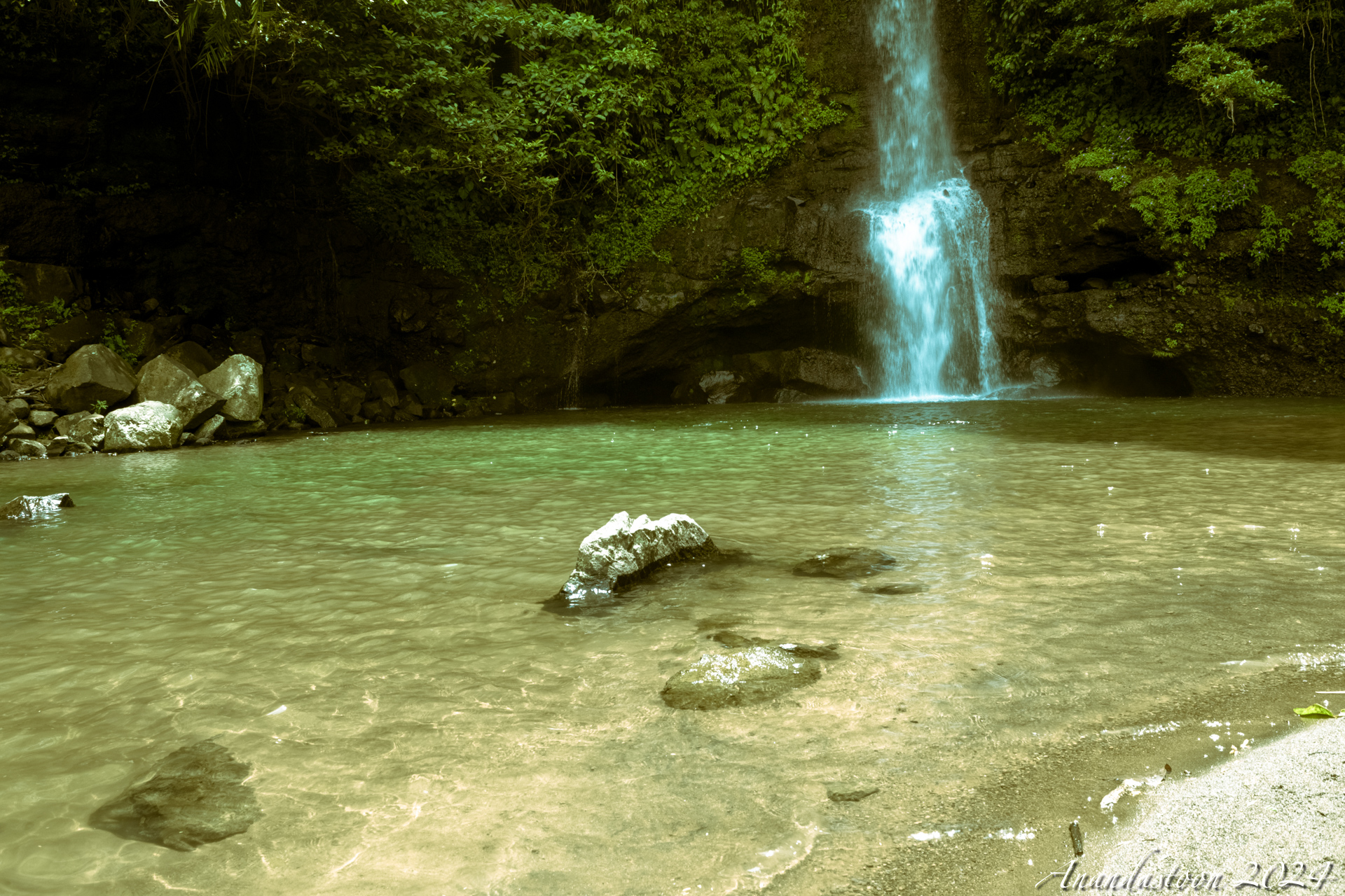 Curug Luhur Lambau