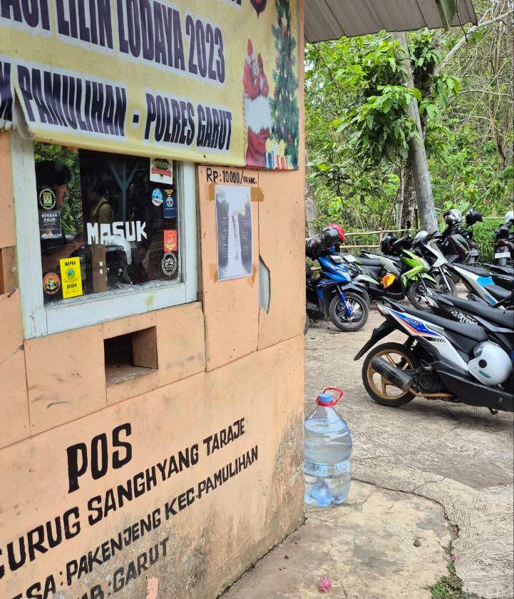 Curug Sanghyang Taraje